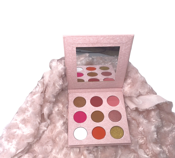 Kimillai Eyeshadow Palette